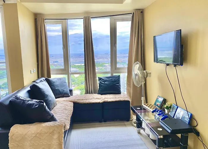 Ultimate Relaxation With Stunning View Of Staycation Manila